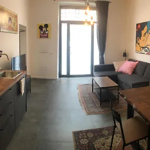  Apartamento In Trast Ii