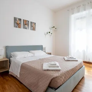 Cesare's Nest - Super Position Apartamento Milán